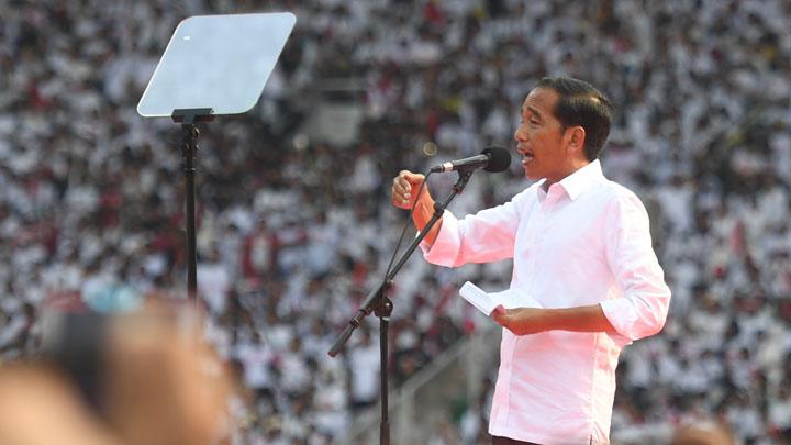 Capres itu yang Rambut Putih Kata Jokowi