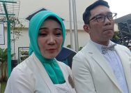 Mantan Gubernur Jawa Barat Ridwan Kamil digugat cerai oleh istrinya, Atalia Praratya. Gugatan tersebut telah resmi terdaftar di Pengadilan Agama (PA) Bandung.